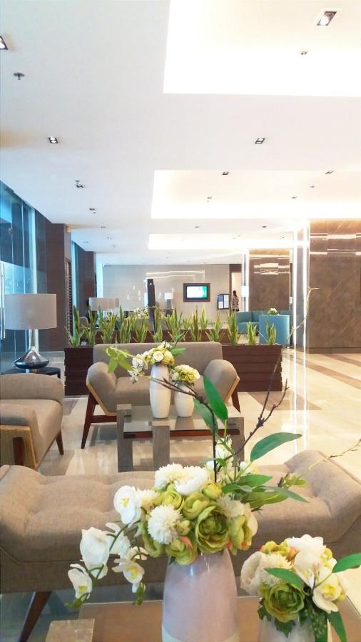 Smdc Coast Residences Near Picc World Trade Center Moa Pasay Exterior foto