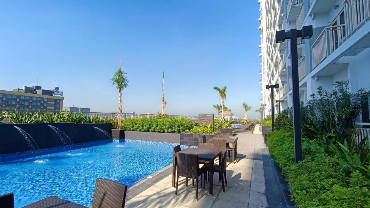 Smdc Coast Residences Near Picc World Trade Center Moa Pasay Exterior foto